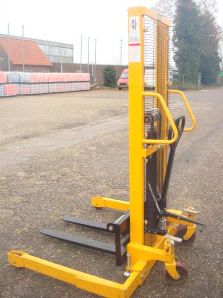 Grote foto palletstappelaar hand stacker palletstappelaar auto diversen gereedschap