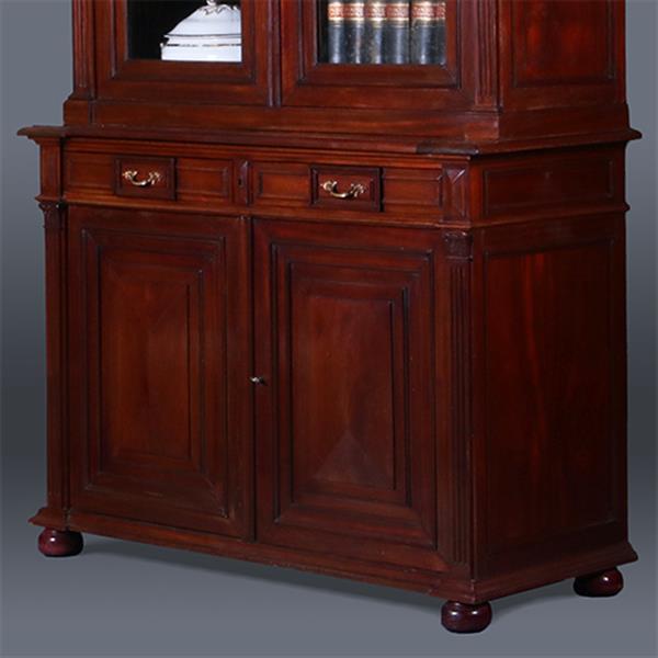 Grote foto kolossale franse mahonie boekenkast of servieskast met statige getoogde deuren en geslepen glas no antiek en kunst stoelen en banken