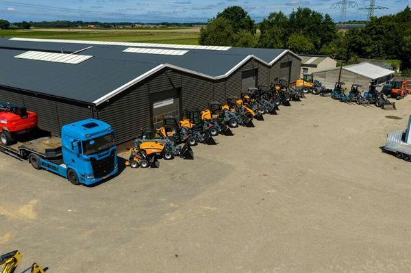 Grote foto giant shovel of verreiker kopen profiteer nu van 0 49 rente lease actie agrarisch shovels