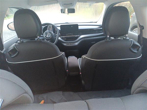 Grote foto te koop fiat 500e 87 kw full electric 6300km auto fiat