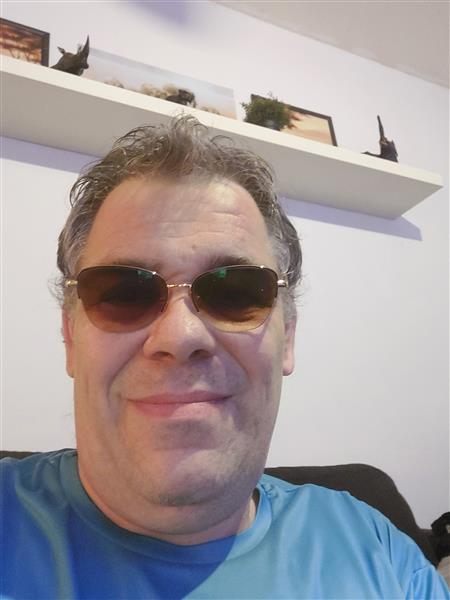 Grote foto man zoekt shemale erotiek man zoekt vrouw