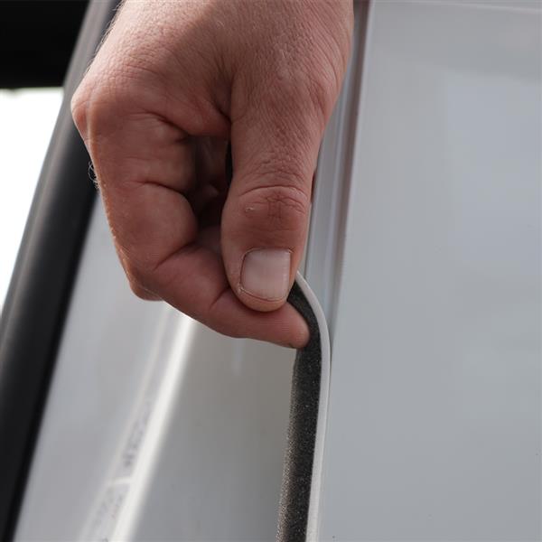 Grote foto colad foam masking tape voor het afdichten van naden bij het verfspuiten 9080xx doe het zelf en verbouw materialen en producten