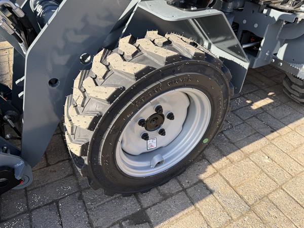 Grote foto giant g1500 minishovel nieuw met klapdak agrarisch shovels