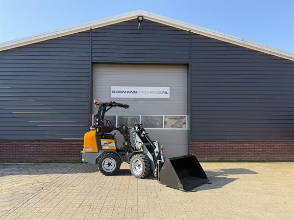 Grote foto giant g1500 minishovel nieuw met klapdak agrarisch shovels