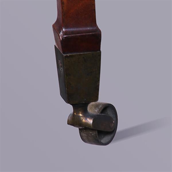 Grote foto grote 18e eeuwse dumb waiter met drie roterende bladen no.381220 antiek en kunst stoelen en banken