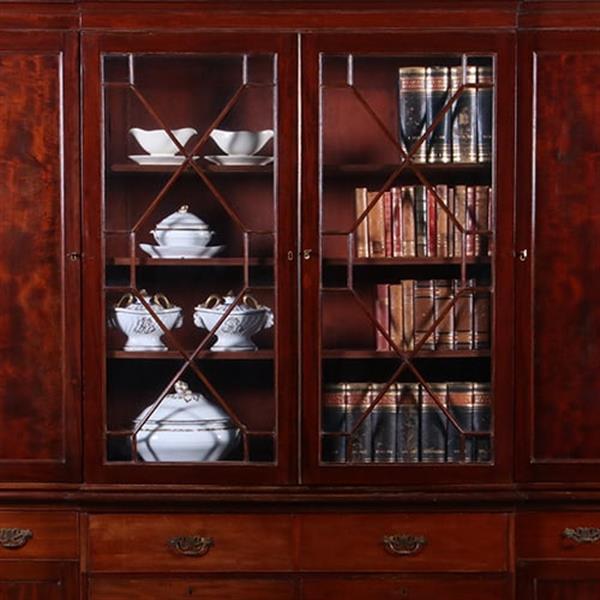 Grote foto engels mahonie breakfront bibliotheek of porseleinkast met schrijfklep no.381235 antiek en kunst stoelen en banken
