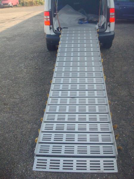 Grote foto oprijplaat roll a rampe oprolbaar auto diversen gereedschap