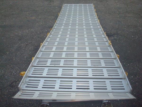 Grote foto oprijplaat roll a rampe oprolbaar auto diversen gereedschap