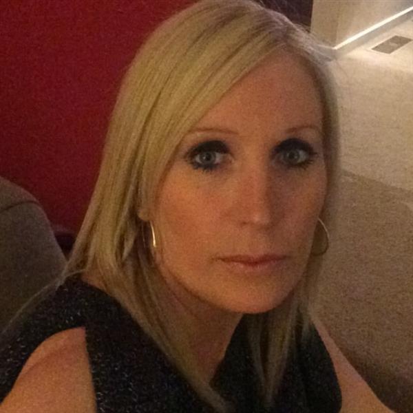 Grote foto ik zoek een nieuwe liefde contacten en berichten vrouw zoekt man