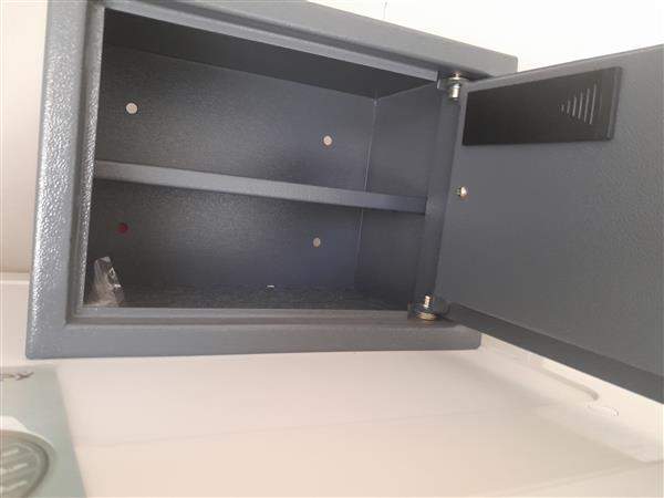 Grote foto kluis te koop huis en inrichting overige