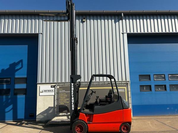 Grote foto vs 22644 elektrische triplex heftruck linde e30 agrarisch heftrucks