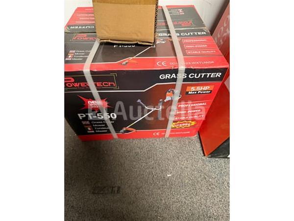 Grote foto benzine grasmaaier en 8 in 1 benzine gereedschap doe het zelf en verbouw onderdelen en accessoires