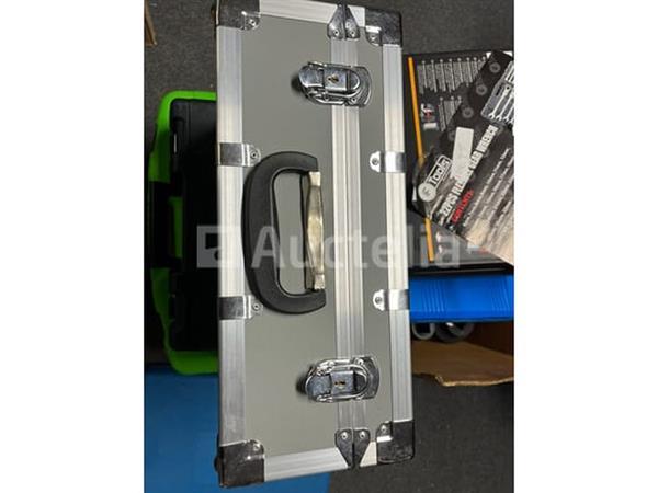 Grote foto cobalt metaalboren set in koffer tegelboren set sinter 101 delige hss boren set met titanium coatin doe het zelf en verbouw onderdelen en accessoires