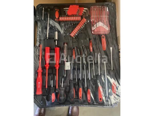 Grote foto 399 delige gereedschaps trolley 22 delige ringratel steeksleutel set 6 32mm en lange bougiesleutel doe het zelf en verbouw onderdelen en accessoires