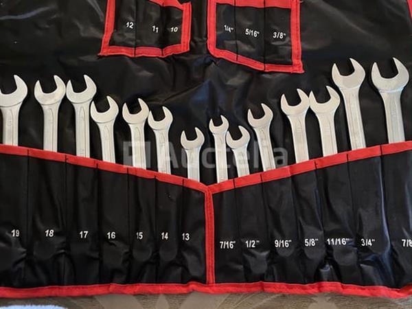 Grote foto 16 delige griptangen lastangen set en 50 delige sleutel set europese en engelse maten doe het zelf en verbouw onderdelen en accessoires