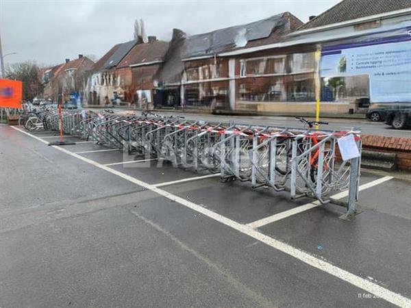 Grote foto partij van 22 gegalvaniseerde fietsenrekken forever 264 plaatsen doe het zelf en verbouw overige doe het zelf en verbouw
