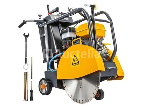 Grote foto thermisch gemonteerde betonzaag acfalte tuin en terras overige tuin en terras