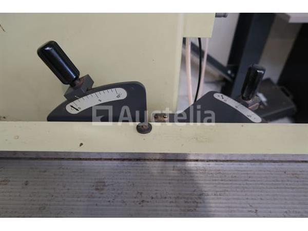 Grote foto scm compact 22s gietmolen doe het zelf en verbouw ijzerwaren en bevestigingsmiddelen