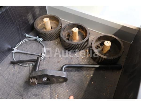 Grote foto scm compact 22s gietmolen doe het zelf en verbouw ijzerwaren en bevestigingsmiddelen