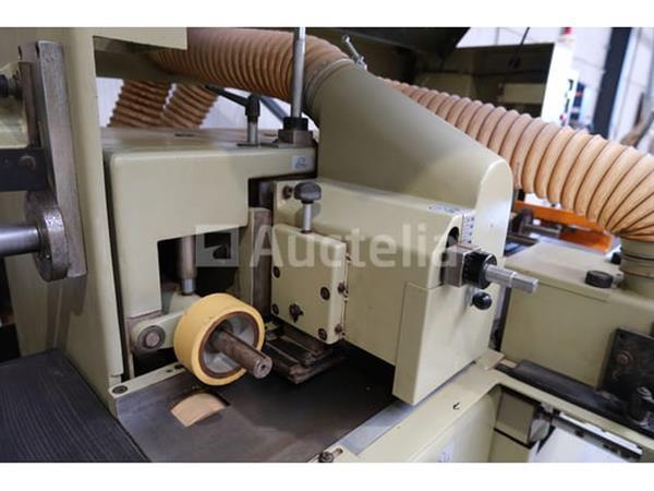 Grote foto scm compact 22s gietmolen doe het zelf en verbouw ijzerwaren en bevestigingsmiddelen