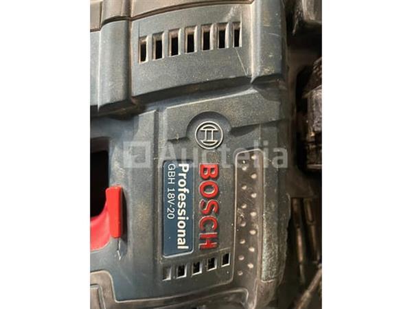 Grote foto bosch boorinstallatie eibenstock groovingsmachine en bosch schroevendraaier doe het zelf en verbouw onderdelen en accessoires