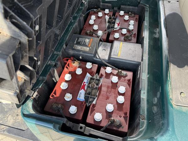 Grote foto golfcar clubcar presedent 4 zitter golfkar golfcart 2007 met lader motoren buggy en quad