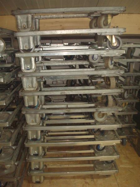 Grote foto steekwagen transportkar auto diversen gereedschap