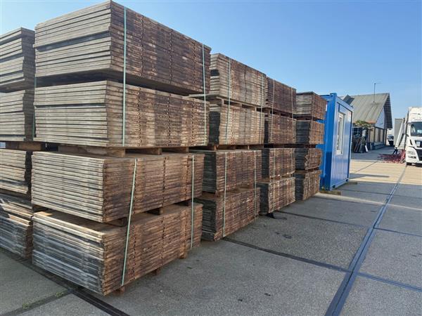 Grote foto mooie steenschotten uit voorraad leverbaar tuin en terras tegels en terrasdelen