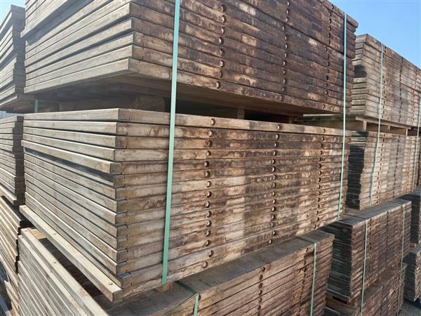 Grote foto mooie steenschotten uit voorraad leverbaar tuin en terras tegels en terrasdelen