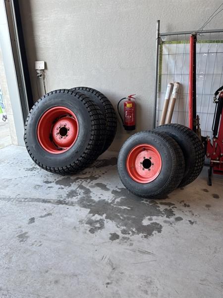 Grote foto gazonbanden set kubot l 3600 l3200 l4100 agrarisch wielen