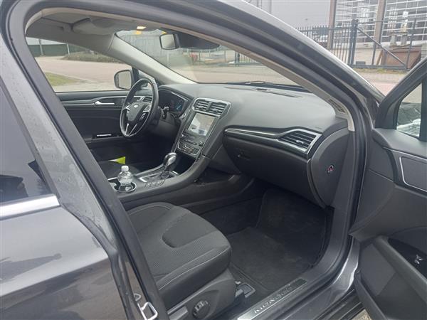 Grote foto ford mondeo wagon 2.0 ecvt hev 188pk 2019 auto ford