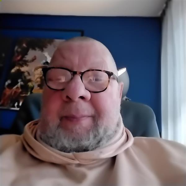 Grote foto vriendin gezocht contacten en berichten man zoekt vrouw