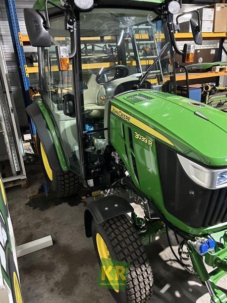Grote foto john deere 3039r 702438 agrarisch akkerbouw