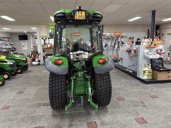 Grote foto john deere 3039r 702438 agrarisch akkerbouw