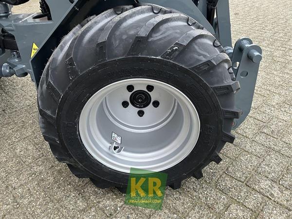 Grote foto giant g1500 777002 agrarisch akkerbouw