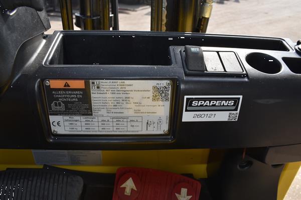 Grote foto hyster 1600kg elektrisch met vorkversteller agrarisch heftrucks