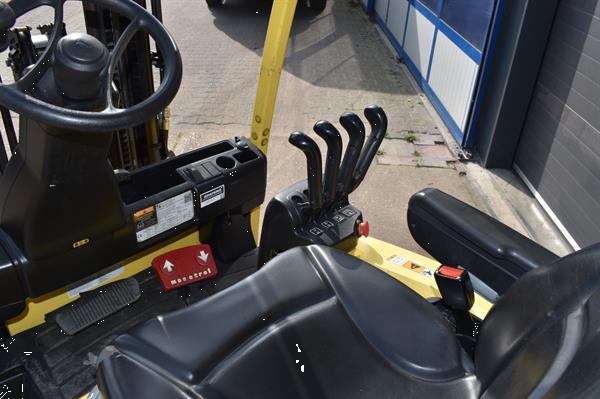 Grote foto hyster 1600kg elektrisch met vorkversteller agrarisch heftrucks