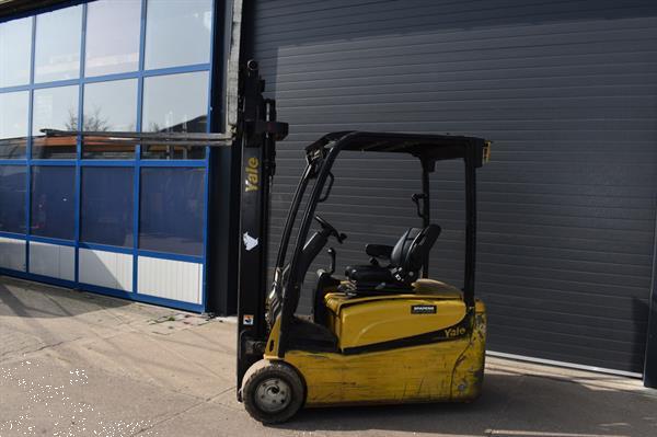 Grote foto yale heftruck 1800kg hefvermogen agrarisch heftrucks