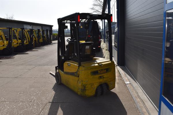 Grote foto yale heftruck 1800kg hefvermogen agrarisch heftrucks