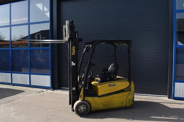 Grote foto yale heftruck 1800kg hefvermogen agrarisch heftrucks