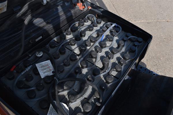 Grote foto toyota 1500kg elektrische triple sideshift heftruck agrarisch heftrucks