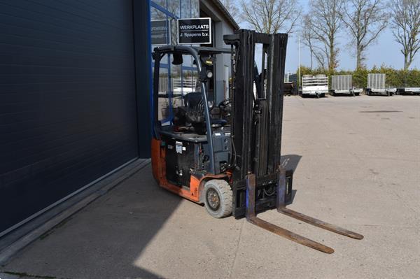 Grote foto toyota 1800kg elektrische triple sideshift heftruck agrarisch heftrucks