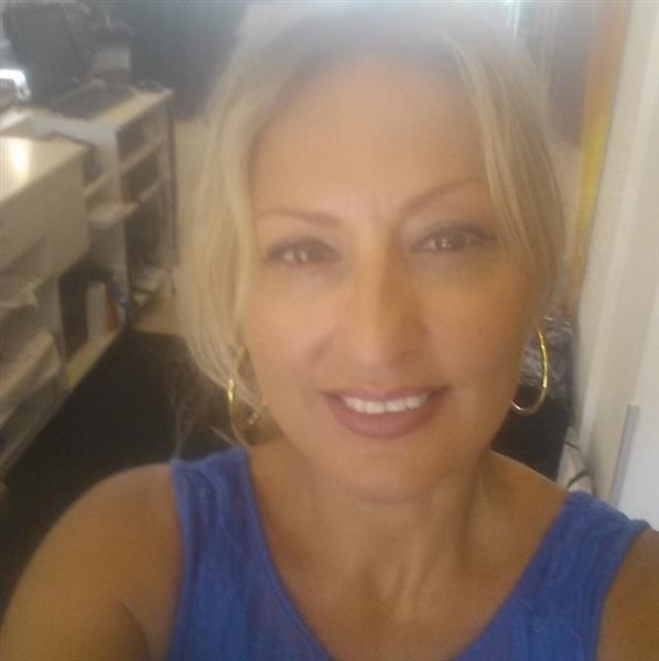 Grote foto pak jij dit leuke maar serieus pakketje uit contacten en berichten vrouw zoekt man