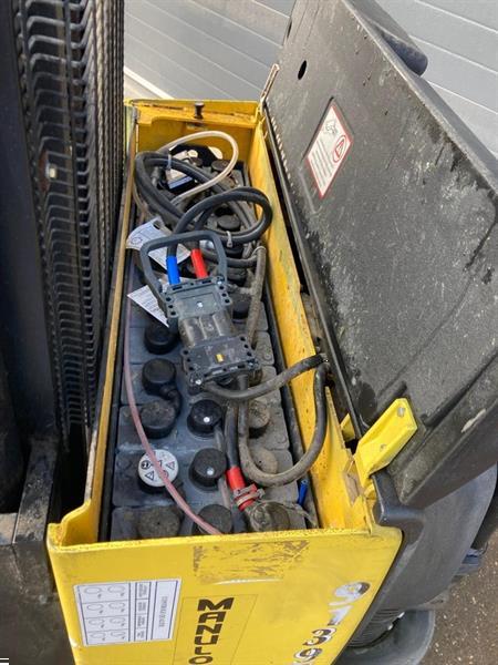 Grote foto stapelaar triple 4mtr doe het zelf en verbouw hefwerktuigen