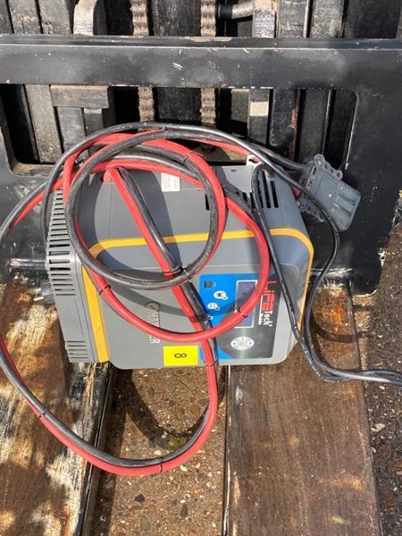 Grote foto stapelaar triple 4mtr doe het zelf en verbouw hefwerktuigen