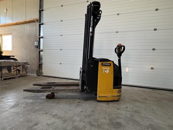 Grote foto komatsu stapelaar triple 1400kg doe het zelf en verbouw hefwerktuigen