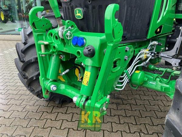 Grote foto john deere 6120m 779849 agrarisch tractoren