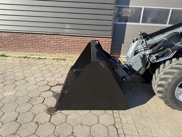 Grote foto giant g3500 tele minishovel nieuw 960 lease agrarisch shovels