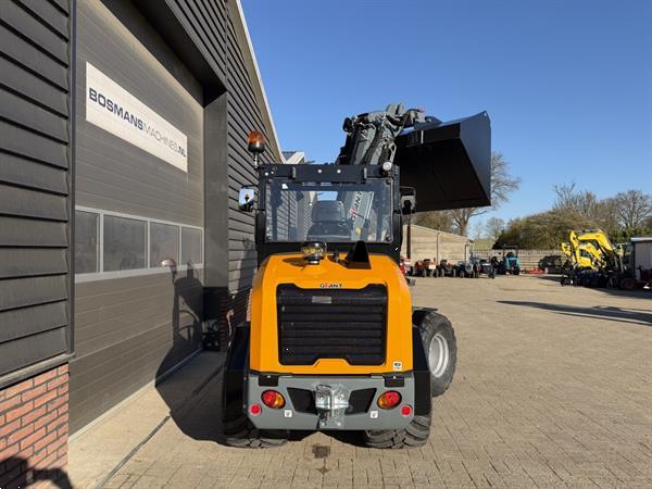 Grote foto giant g3500 tele minishovel nieuw 960 lease agrarisch shovels