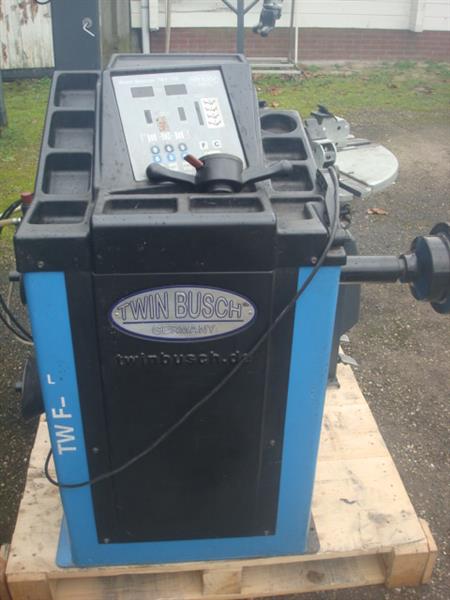 Grote foto banden apparaat beissbarth ms 500 bike balanceer auto diversen gereedschap